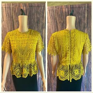 Simplee size small NWT mustard yellow embroidered lace peplum blouse top